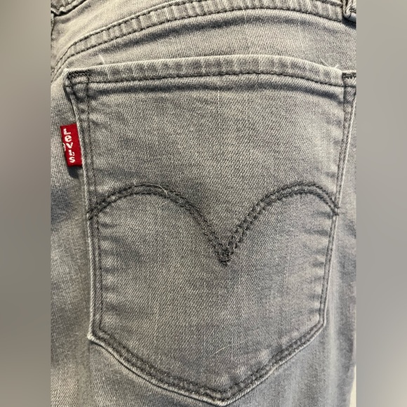Light Gray Levi’s 712 Slim Jeans - Picture 4 of 5
